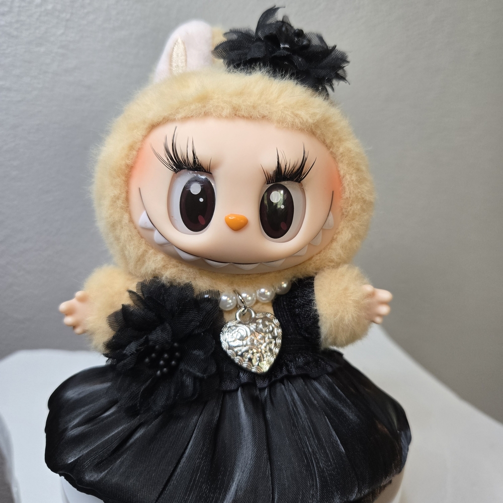 Outfit For Labubu Cute Satin Black Dress and Heart Pendant Necklace